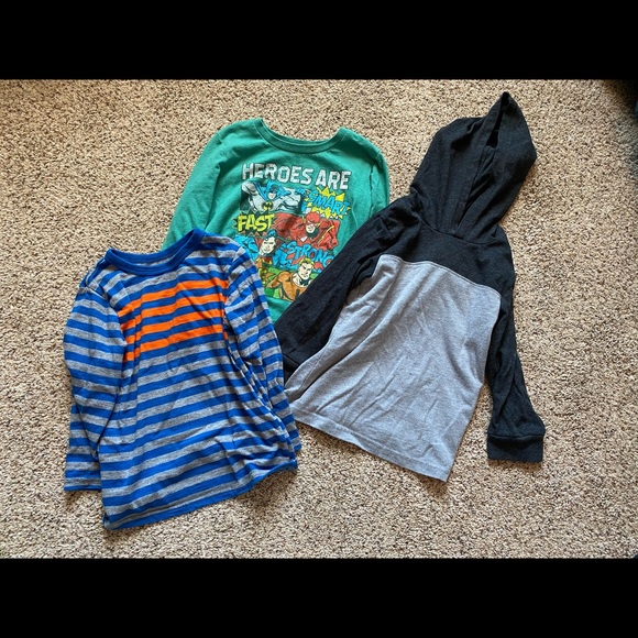 Other - Lot of 3 long sleeve tshirts size 4T